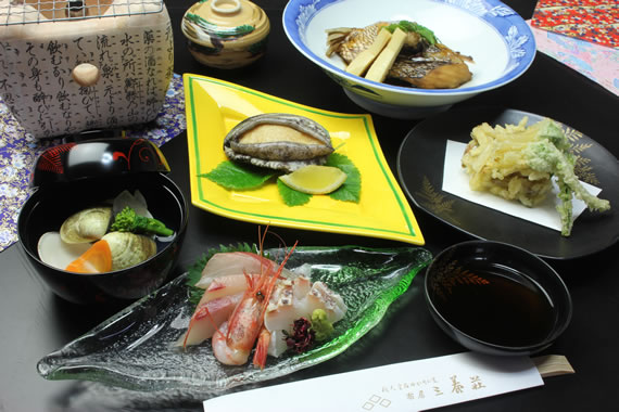 季節の会席料理