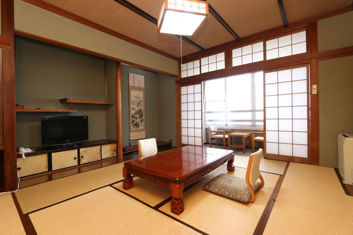 海が見える和室