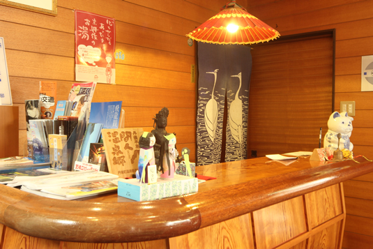 フロント・ロビー