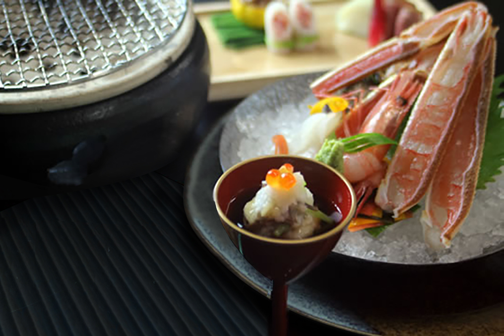 訪れ　ズワイガニフルコース