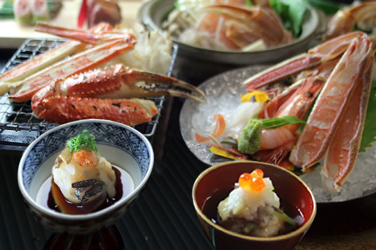 訪れ　ズワイガニフルコース